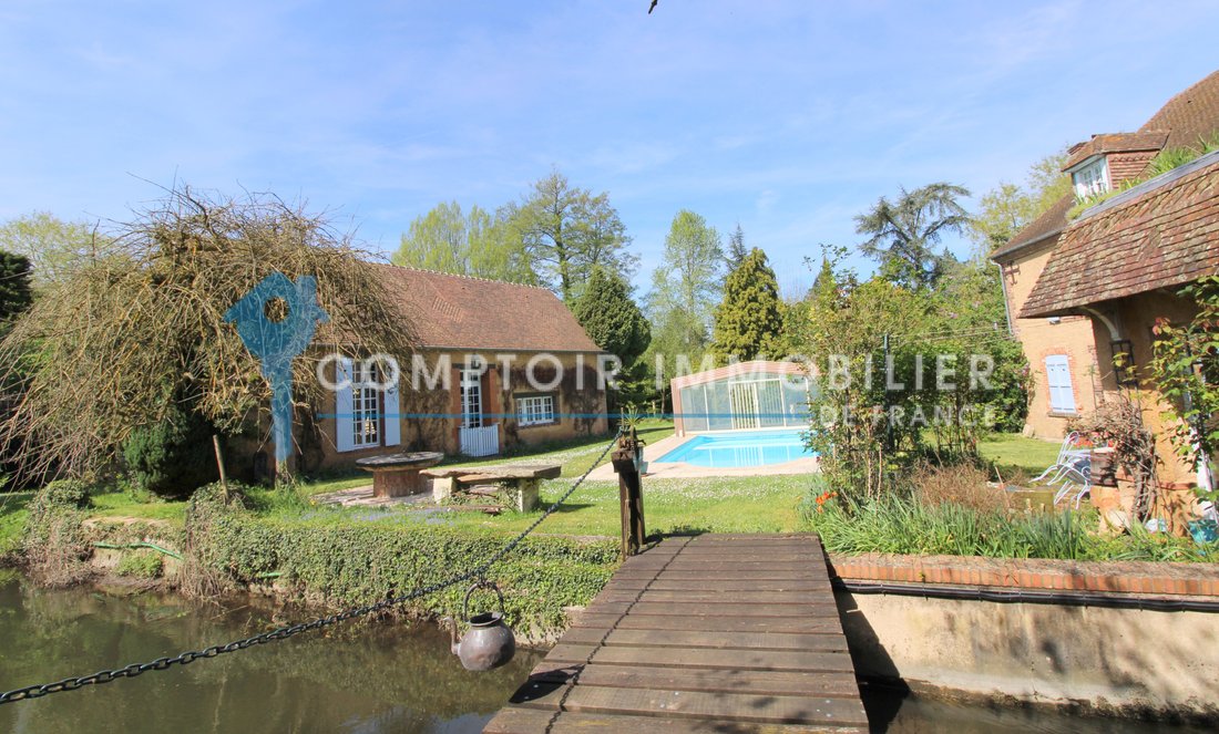 Le Moulin des Rêves: A 17th-Century Riverside Sanctuary in Anet’s Verdant Embrace