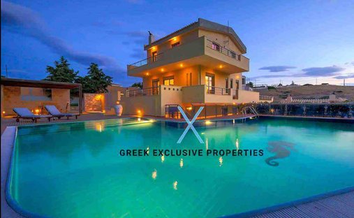Villa in Lavreotiki, Attica, Greece 1
