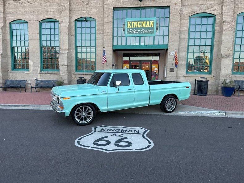 Pickup in Glendale, United States 1 - 15308678