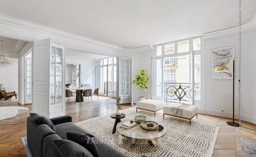 Apartment in Porte Dauphine, Paris 16e Arrondissement, Paris 1