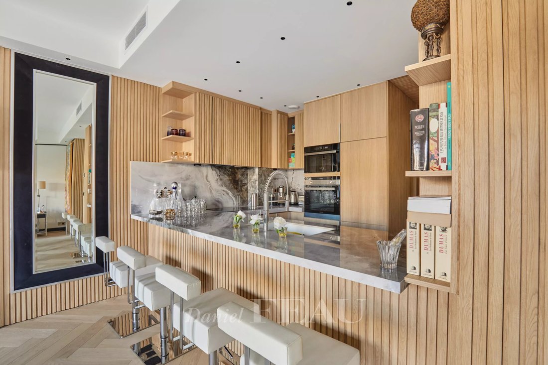 Apartment in Porte Dauphine, Paris 16e Arrondissement, Paris 5 - 15310168