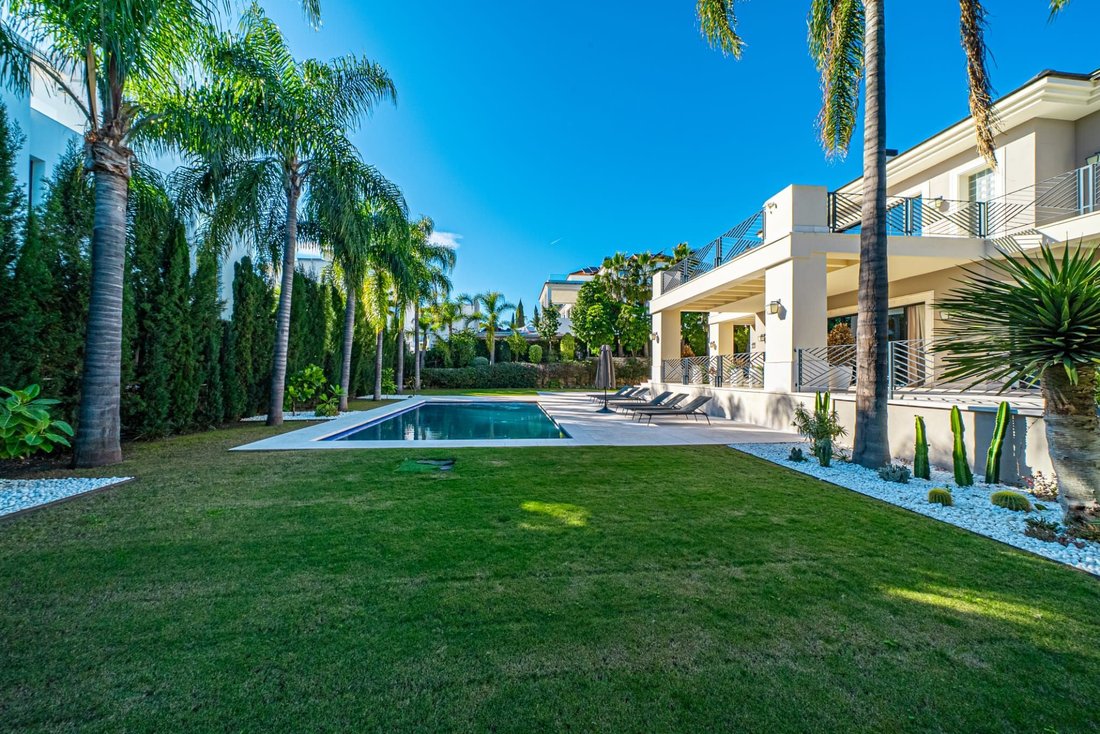 Villa in Cancelada, Estepona, Andalusia 4 - 15318916