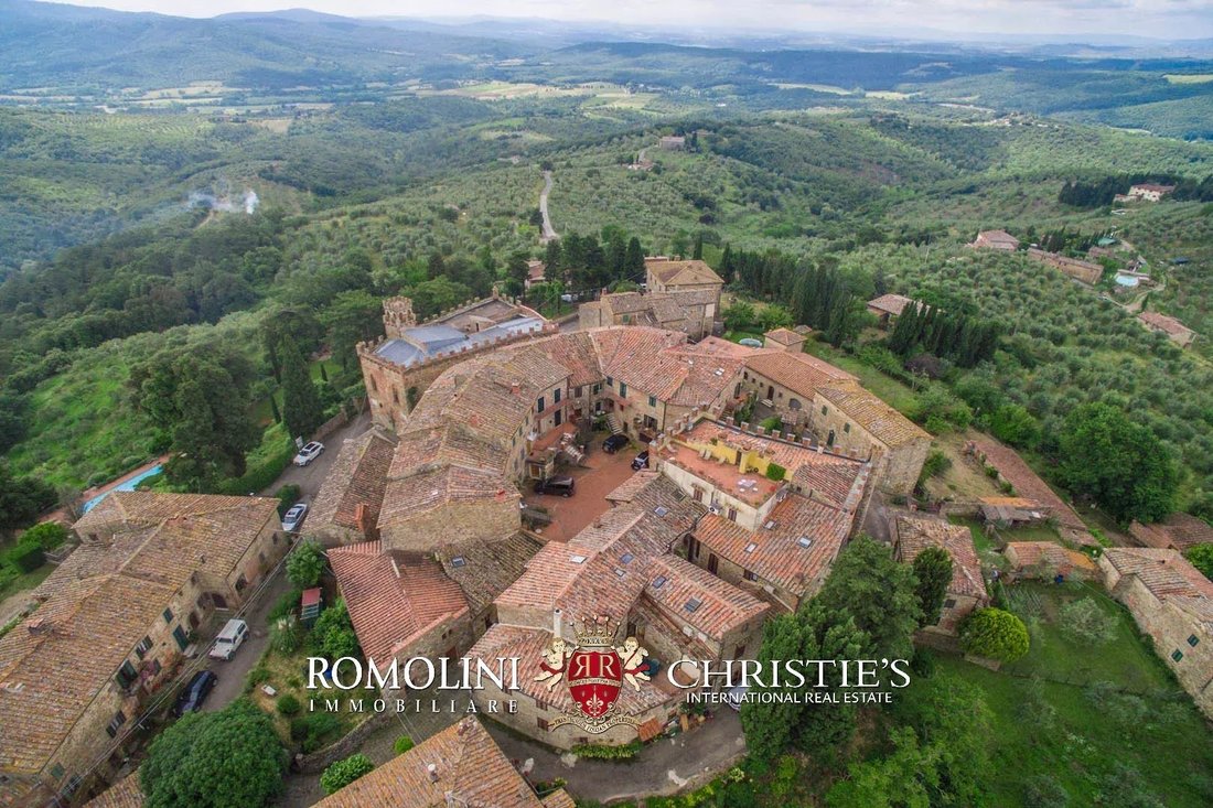 Chateau in Montebenichi, Tuscany, Italy 4 - 11181797