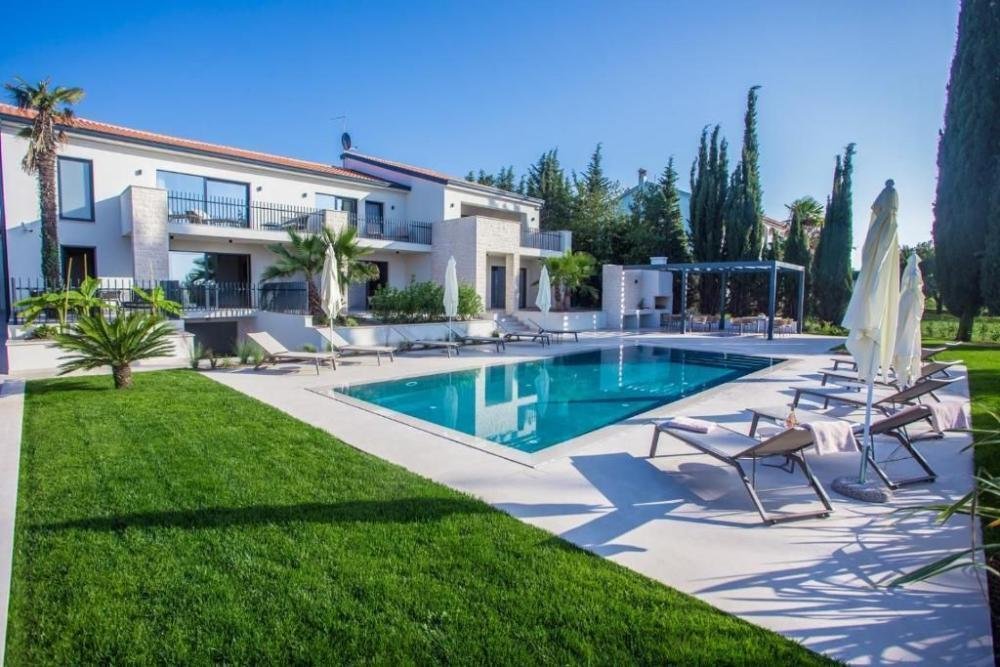 Villa in Porec, Istria County, Croatia 1 - 13370256