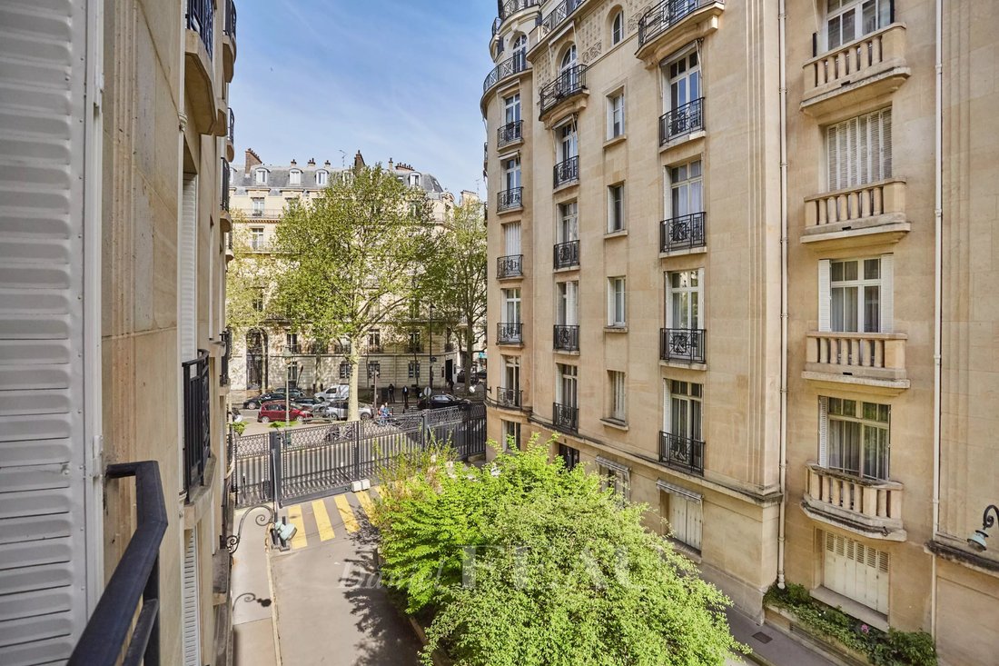 Apartment in Porte Dauphine, Paris 16e Arrondissement, Paris 2 - 15310190