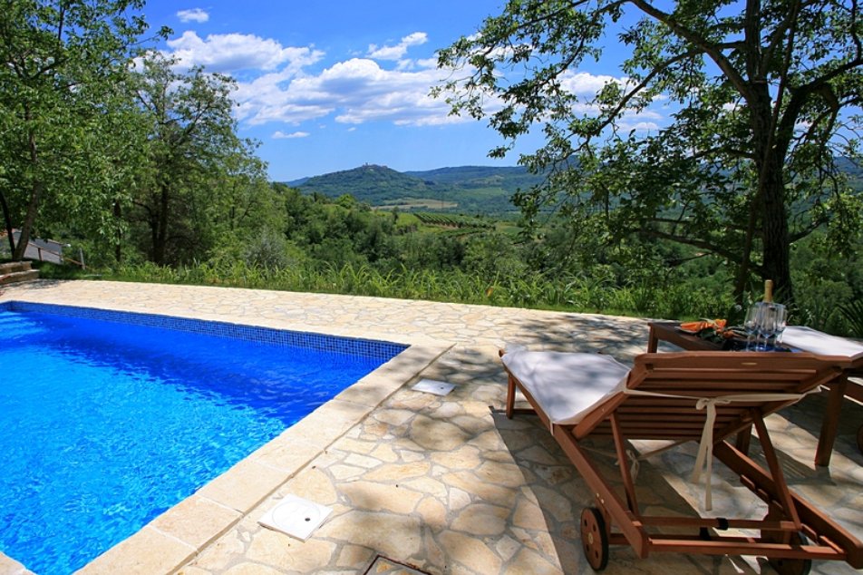 Villa in Oprtalj, Istria County, Croatia 3 - 12412158