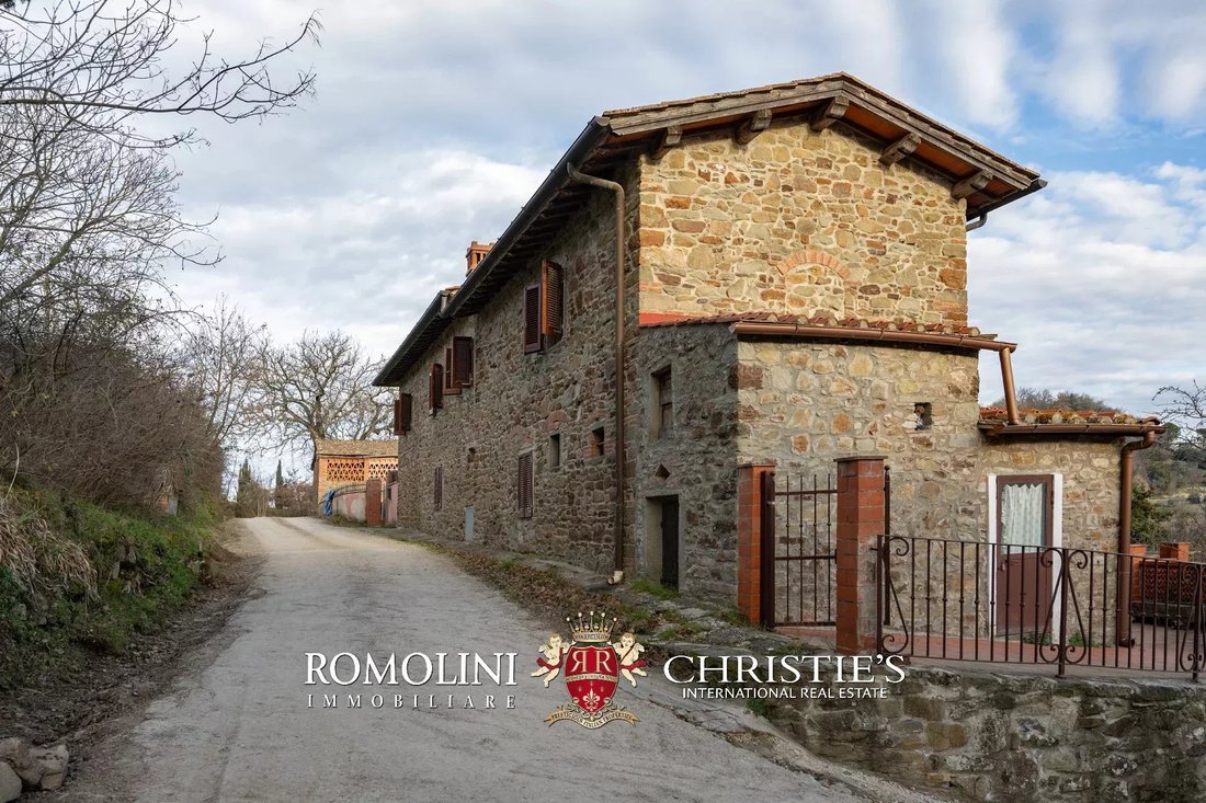 Farm Ranch in Ruffoli, Tuscany, Italy 2 - 15198631