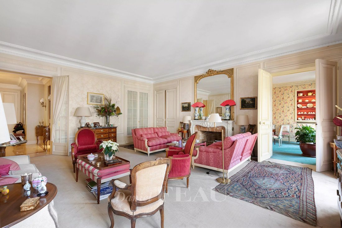 Apartment in Parc Monceau, Paris 8e Arrondissement, Paris 5 - 15309547
