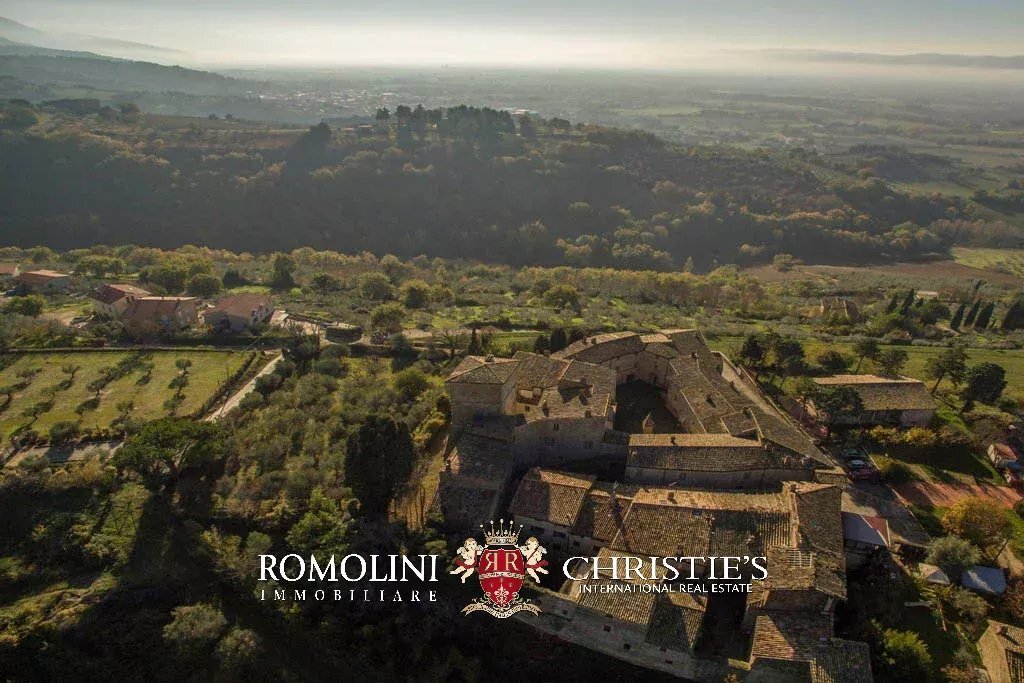Chateau in Petrignano, Umbria, Italy 4 - 11182072