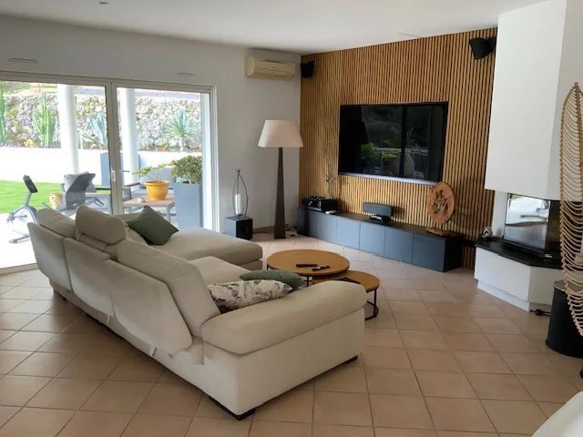 Estate in Riquebonne-Ferratone-Pizou, Vallauris, France 5 - 15308355