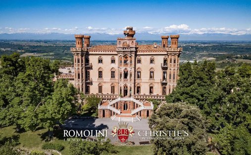 Château à Barolo, Piémont, Italie 1