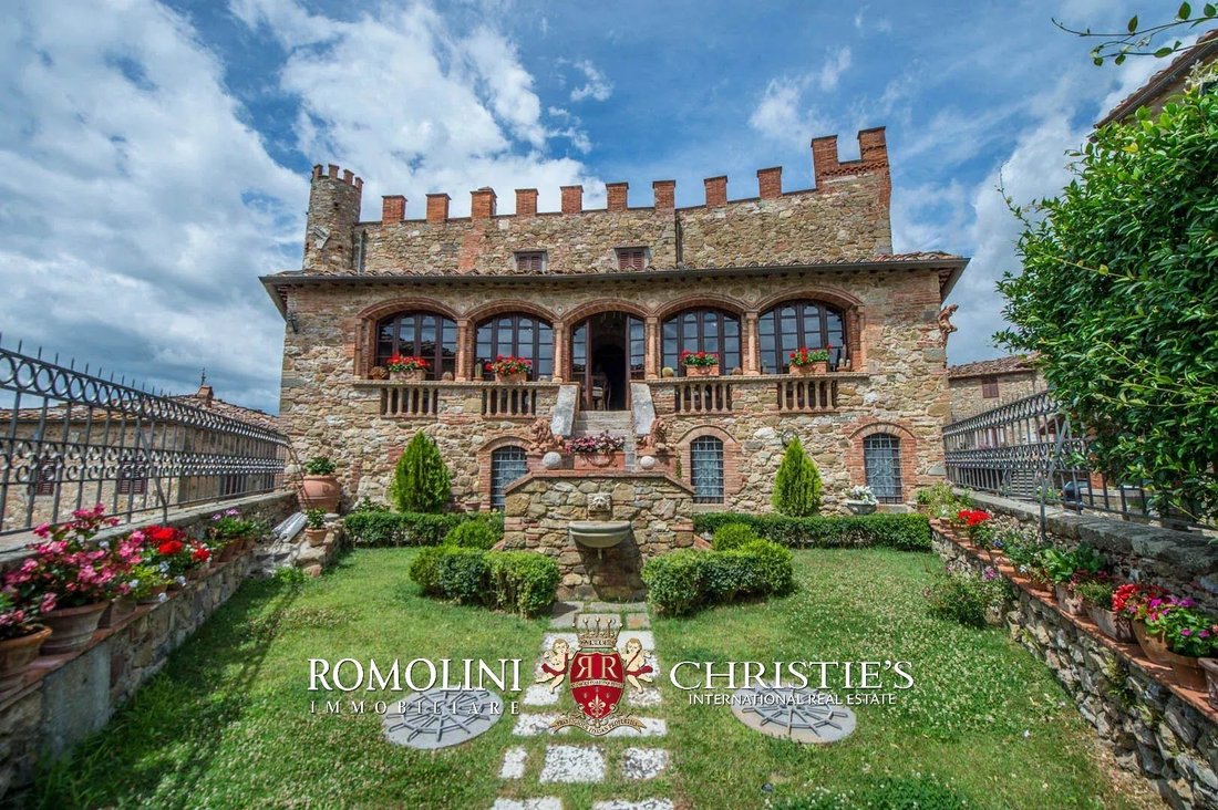 Chateau in Montebenichi, Tuscany, Italy 3 - 11181797