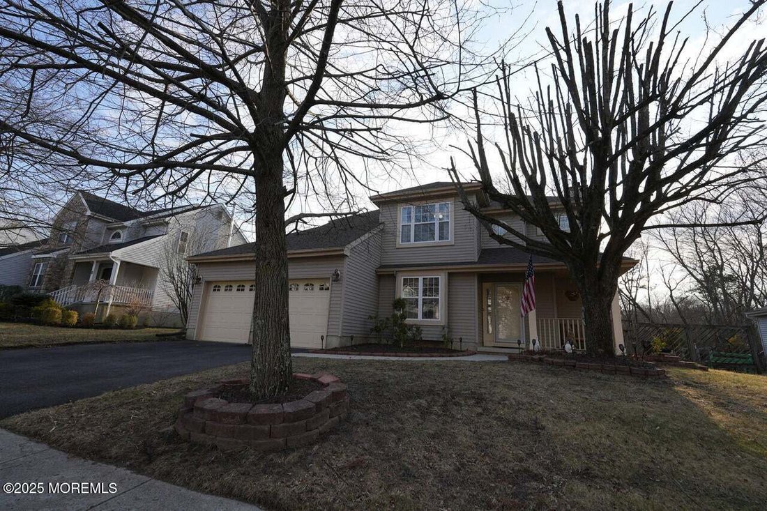 House in Marlboro Township, New Jersey, United States 2 - 15310111