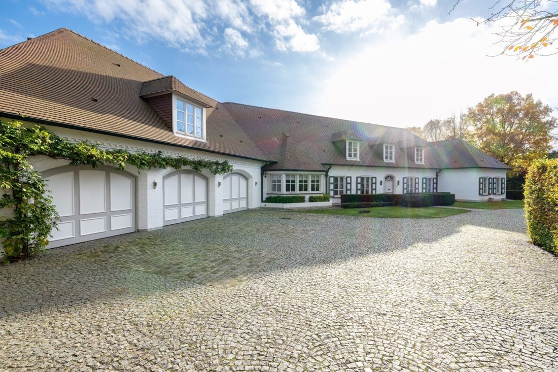 Villa in Maaseik, Flanders, Belgium 1 - 15315733