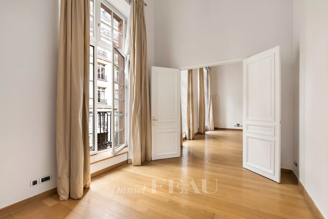 Wohnung in Saint Philippe du Roule, Paris 8e Arrondissement, Paris 5 - 15309854