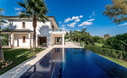 Villa en Playa Puerto Banús, Marbella, España 1