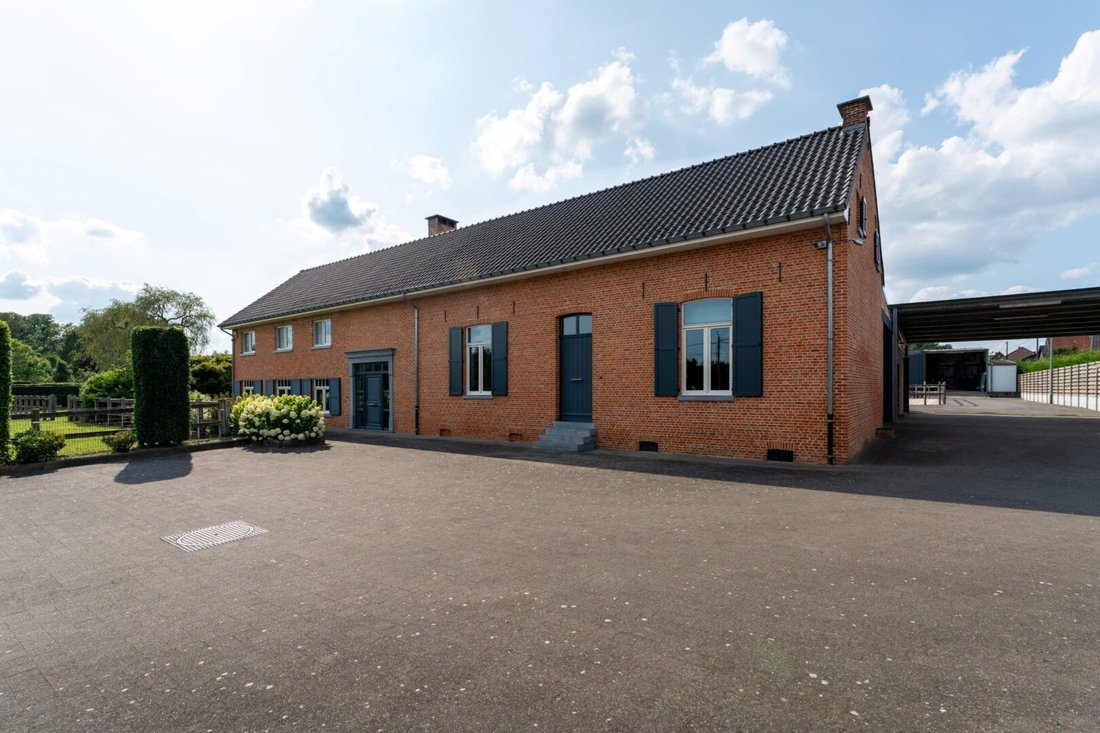 Villa in Heusden-Zolder, Flanders, Belgium 3 - 15315677
