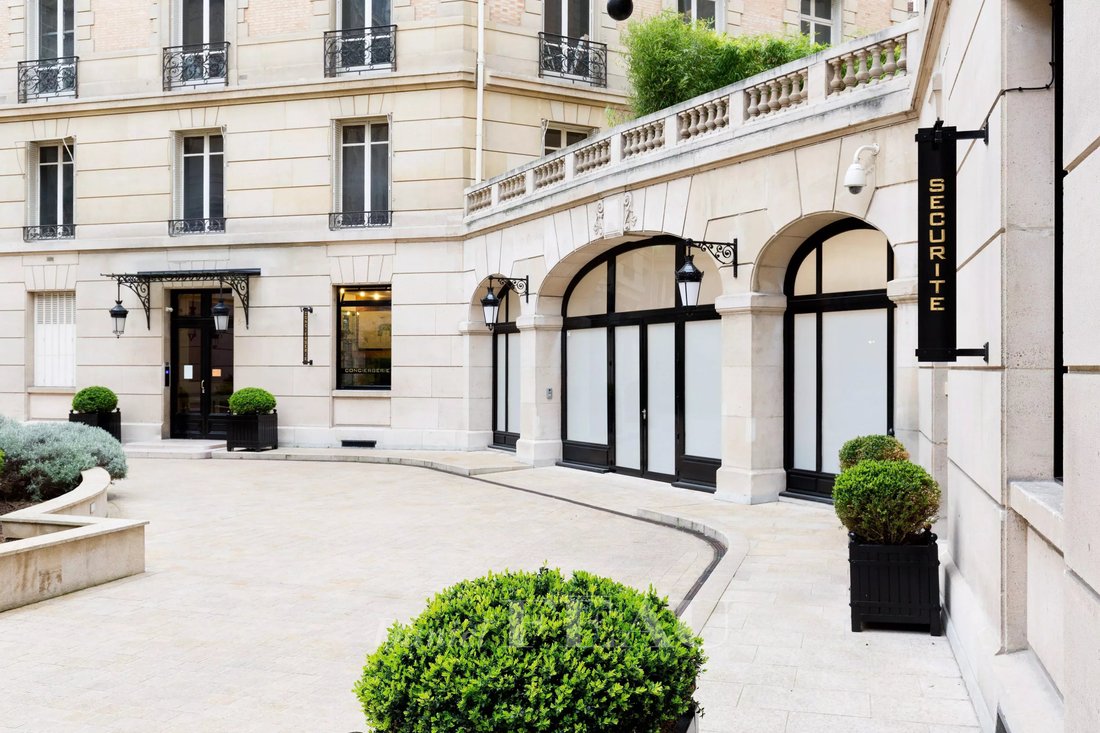 Apartment in Triangle d'Or, Paris 8e Arrondissement, Paris 3 - 13254145