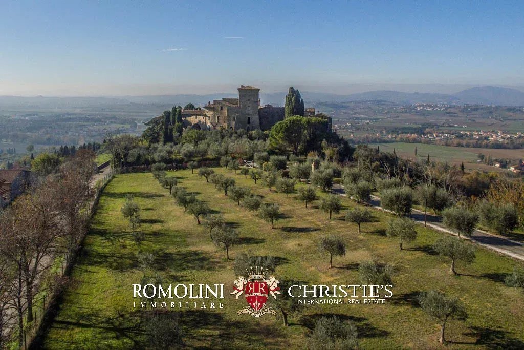 Chateau in Petrignano, Umbria, Italy 1 - 11182072