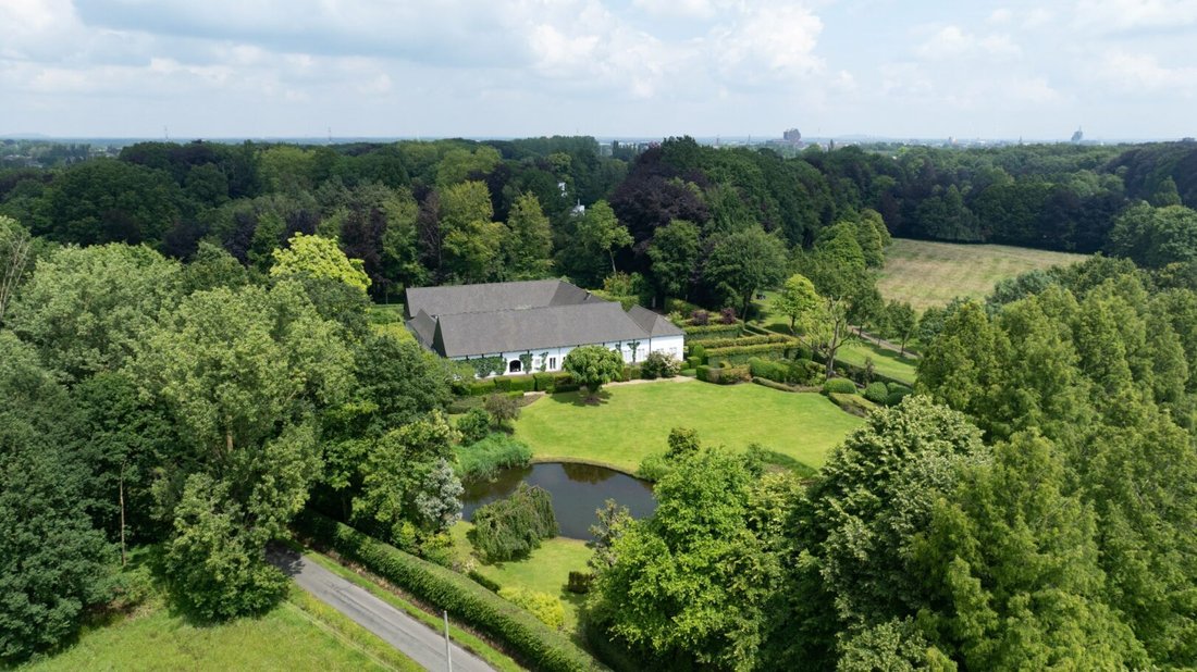 Villa in Hasselt, Flanders, Belgium 1 - 15315650