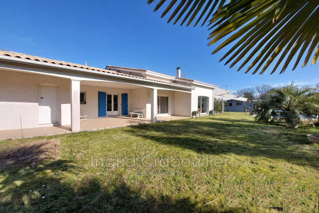 Villa in Saint-Sulpice-de-Royan, Nouvelle-Aquitaine, France 3 - 15312159
