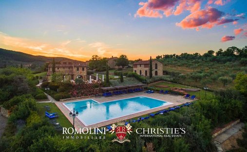 Farm Ranch in Bucine, Tuscany, Italy 1