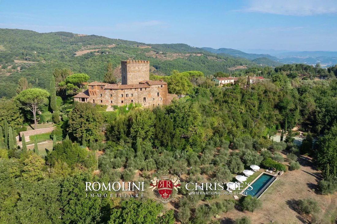 Chateau in Umbria, Italy 2 - 14693312