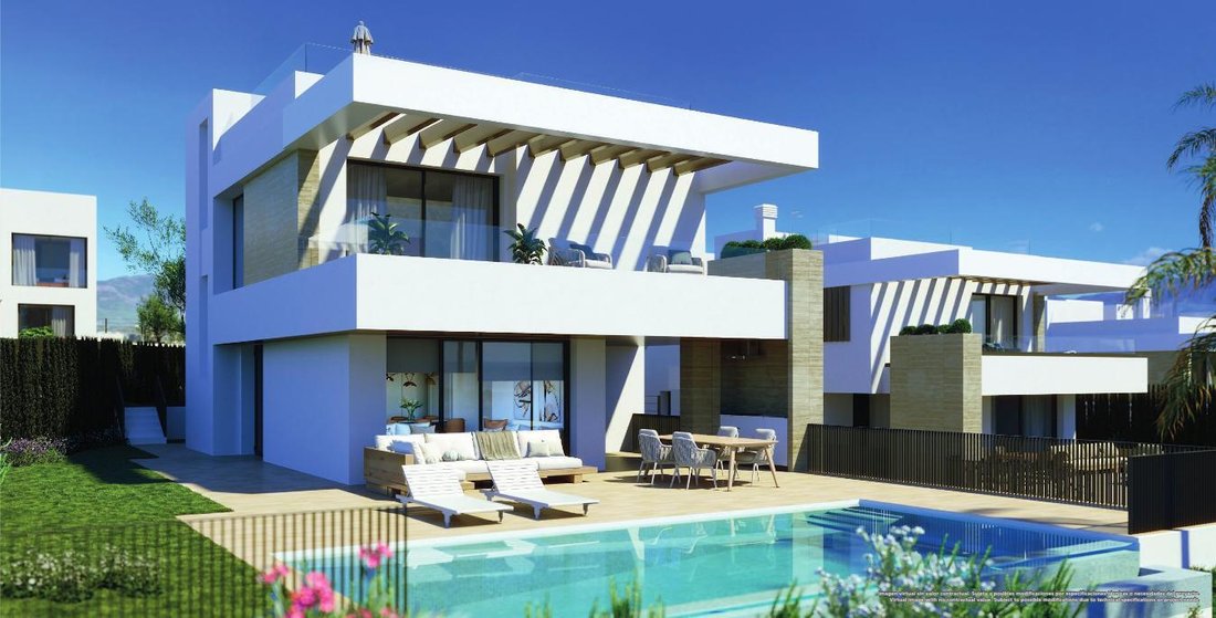 Villa in Estepona, Andalusia, Spain 1 - 15318733