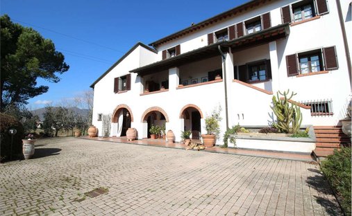 Casa di campagna a Calcinaia, Toscana, Italia 1