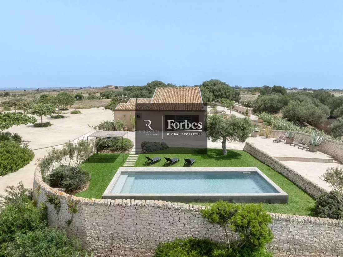 Villa in Portopalo di Capo Passero, Sicily, Italy 3 - 15237645