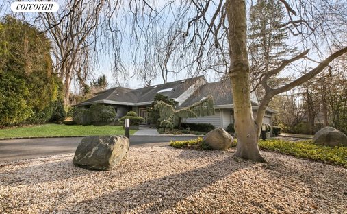 House in Roslyn Estates, New York, United States 1