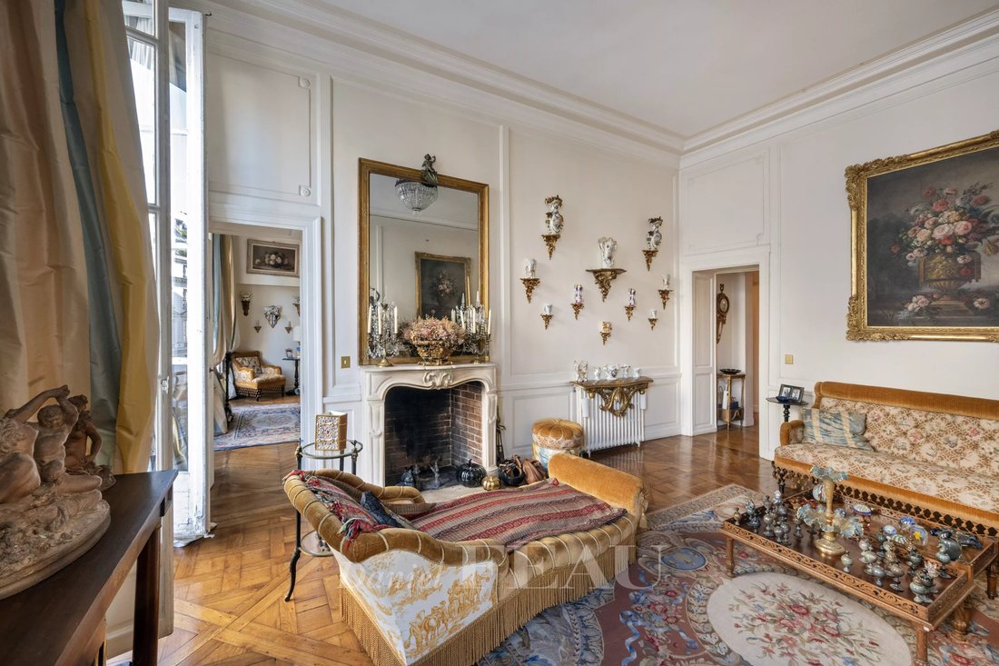 Apartment in Invalides, Paris 7e Arrondissement, Paris 3 - 15309734