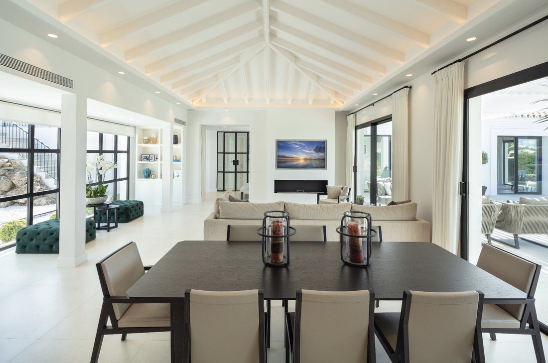 Villa in Nueva Andalucía, Marbella, Spanien 5 - 15308130