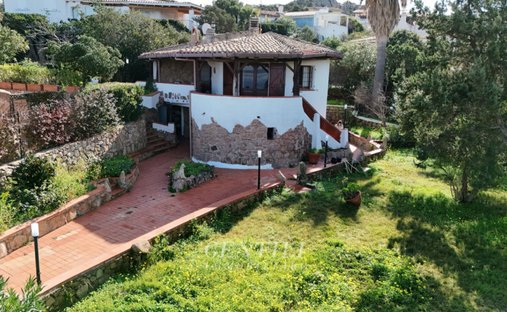 Villa en Baja Sardinia, Cerdeña, Italia 1