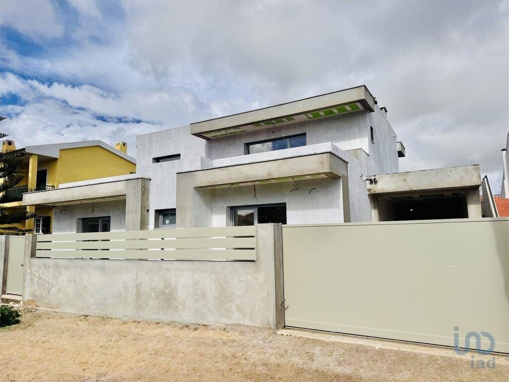 Townhouse in Azeitao (Sao Lourenco e Sao Simao), Setubal, Portugal 1 - 15315401