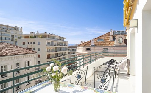 Apartamento en La Californie, Cannes, Francia 1