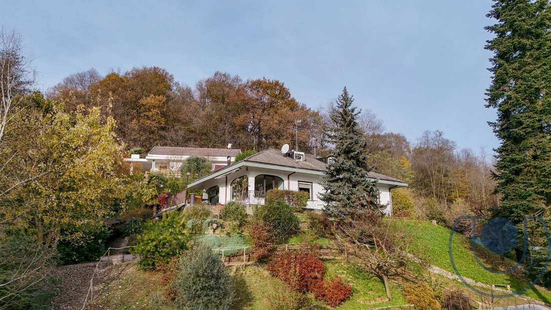 Villa in Pecetto Torinese, Piedmont, Italy 2 - 15317106