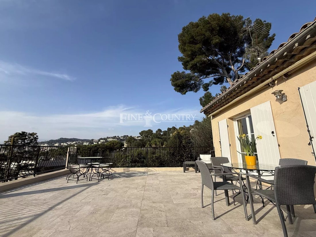 Villa in Camp Long, Cannes, France 2 - 15313793