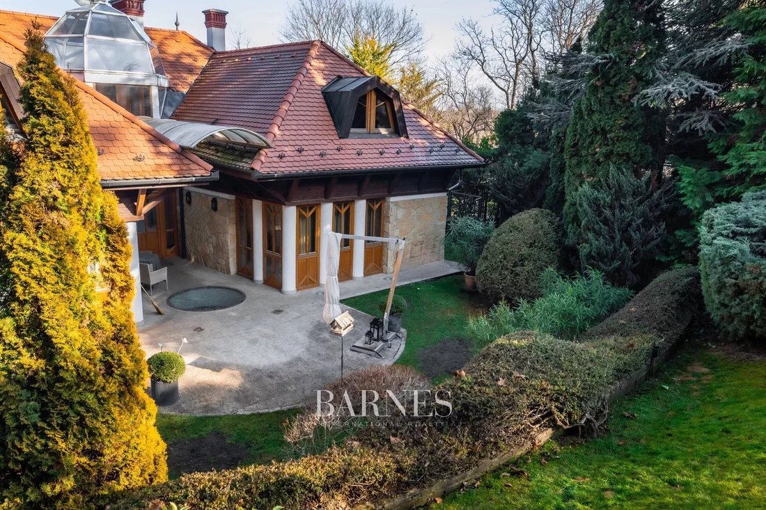 Villa in Budapest, Hungary 5 - 15318898