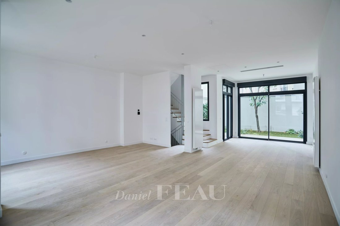 Townhouse in Grenier–Point du Jour, Boulogne-Billancourt, France 4 - 12305198