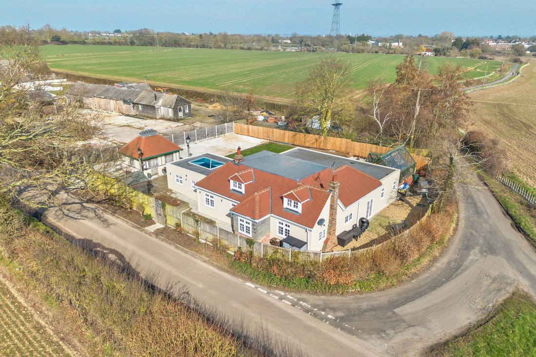 House in Galleyend, Chelmsford, England 5 - 15316889