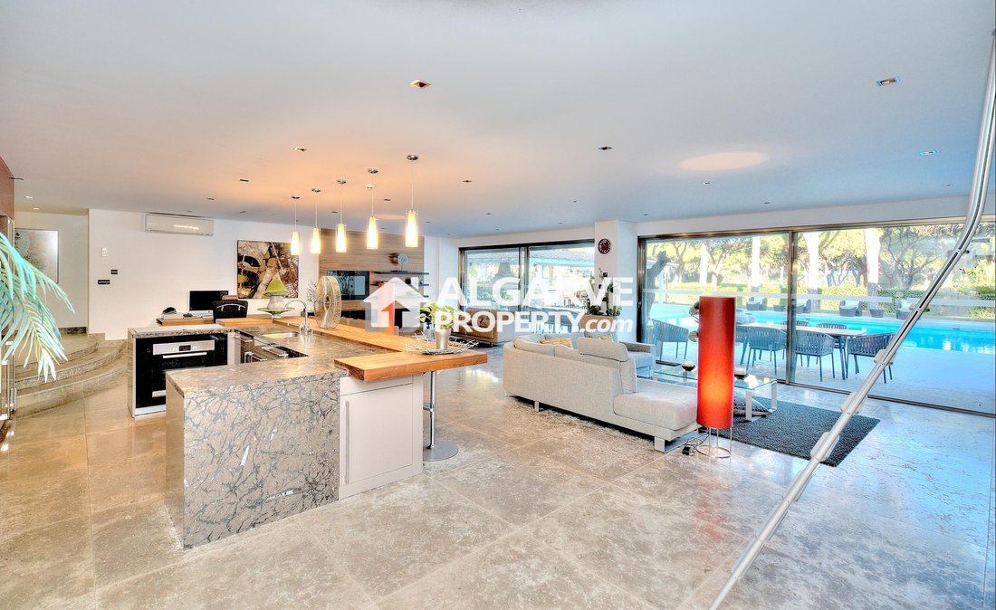 Villa in Vilamoura, Quarteira, Algarve 4 - 15318607