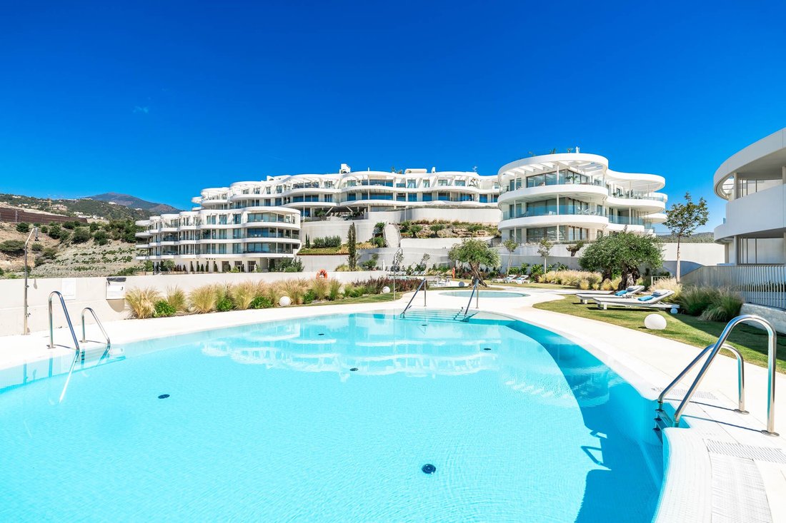 Penthouse in La Quinta, Benahavis, Andalusia 5 - 15312227