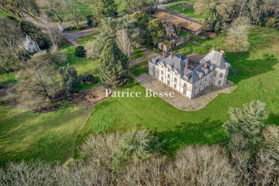 Whispers of the Loire: A 19th-Century Château’s Timeless Embrace Near Nantes