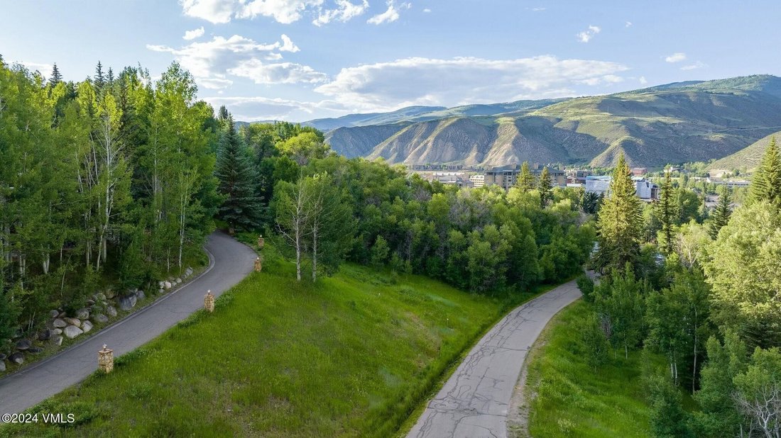 Avon, Colorado, United States 3 - 15314023