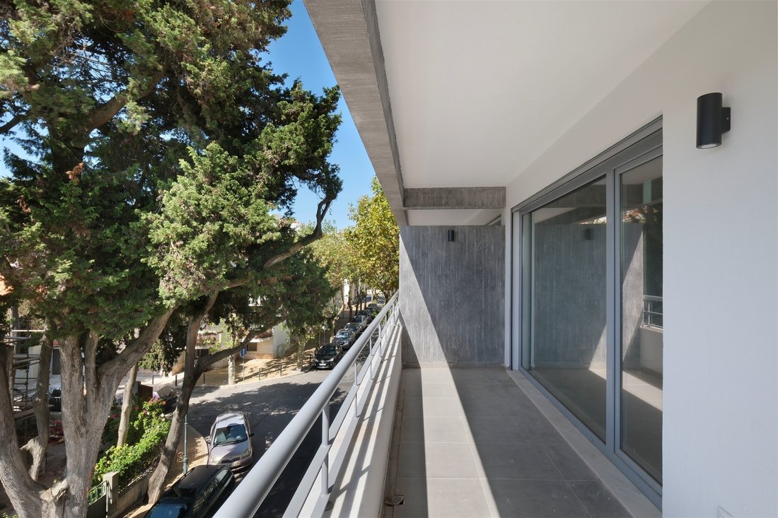 Apartment in Carcavelos e Parede, Lisbon, Portugal 3 - 14095961