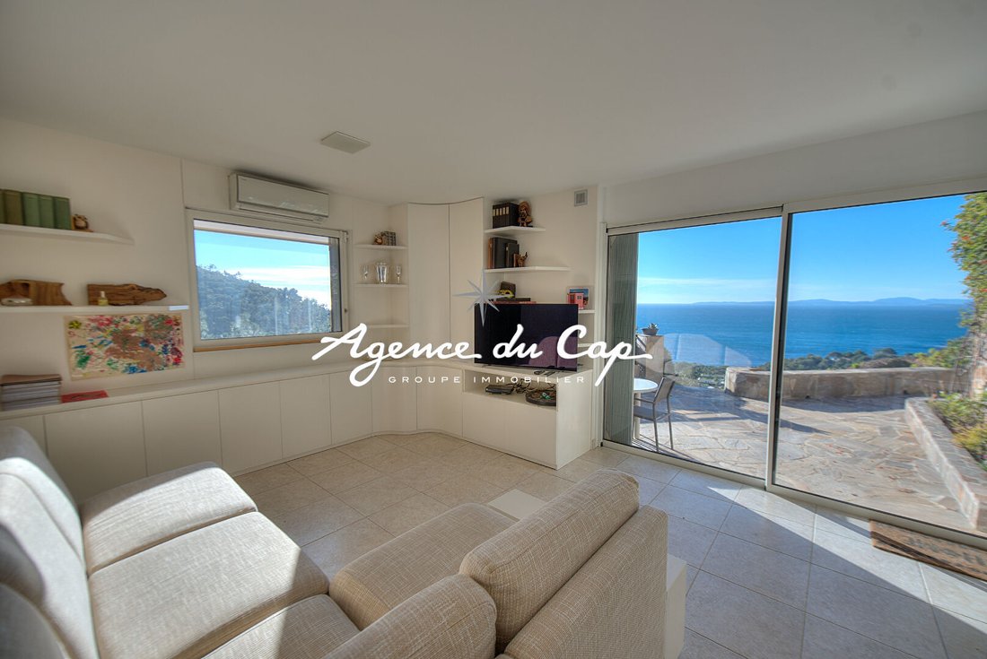 Villa in Le Dramont-Agay-Anthéor-Le Trayas, Saint-Raphaël, France 4 - 15308823