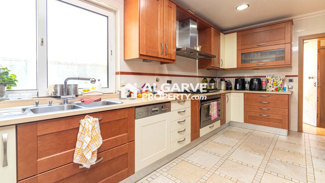 Villa in Vilamoura, Quarteira, Algarve 3 - 15318596