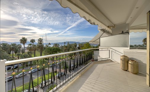 Apartment in Saint Nicolas, Cannes, France 1