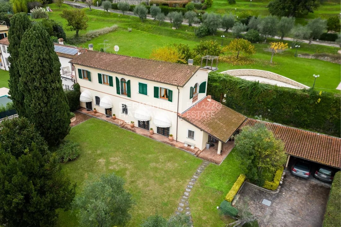 Villa in Pietrasanta, Tuscany, Italy 2 - 14843041